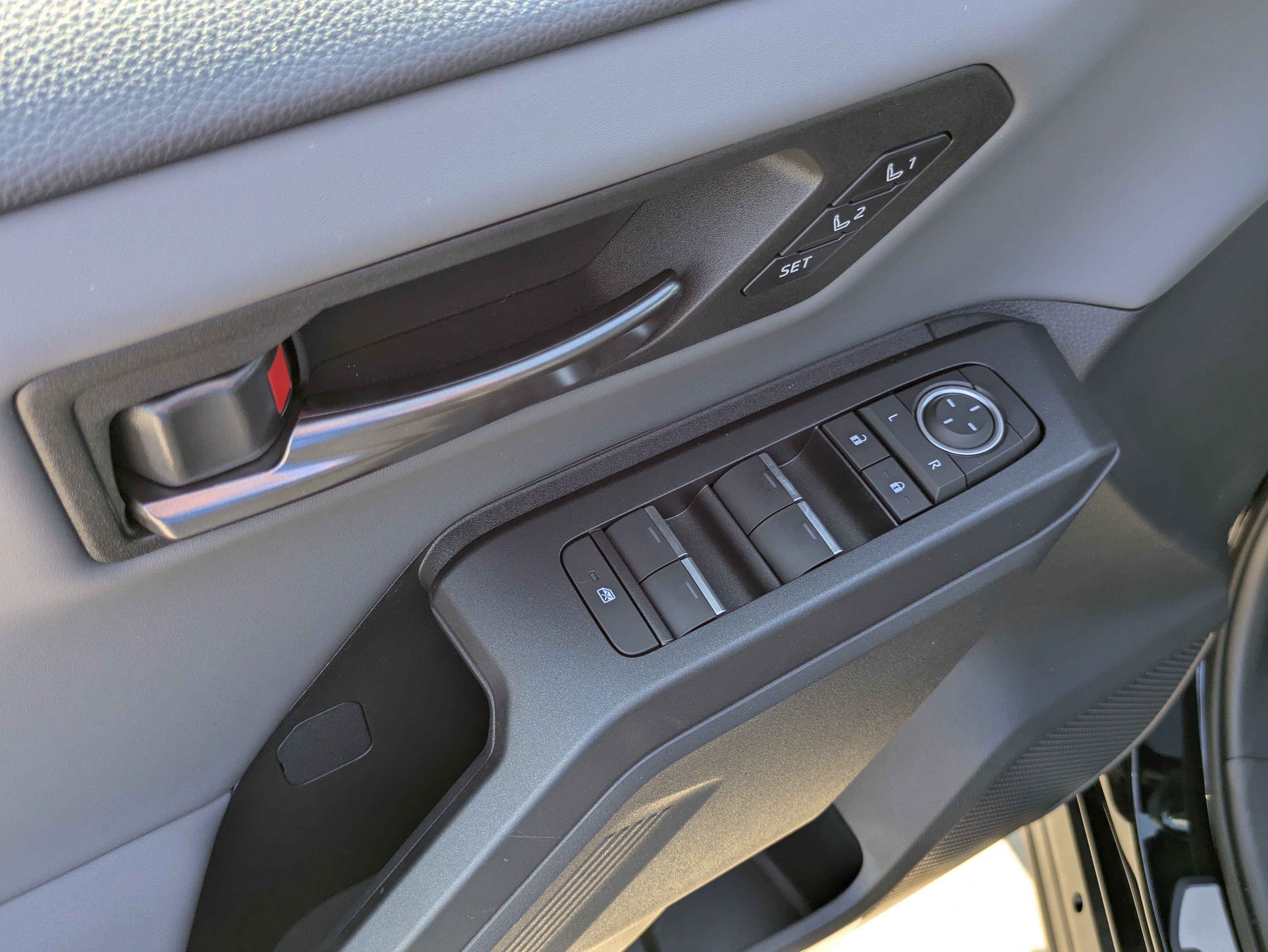 New 2026 Toyota RAV4 XSE AWD/4WD image 13