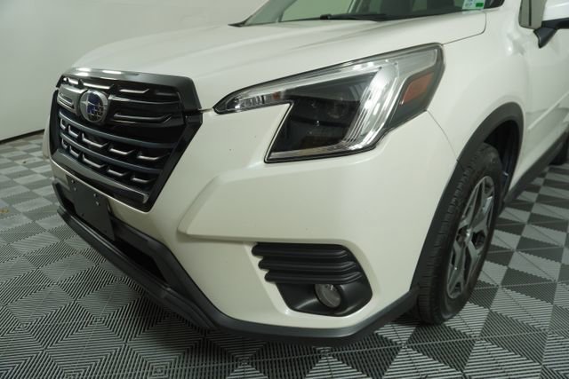 Certified 2022 Subaru Forester Premium image 11