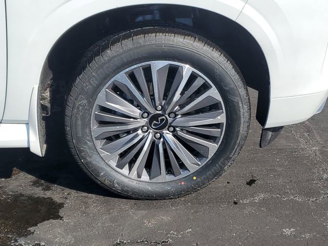 New 2026 INFINITI QX80 Luxe w/ Cargo Package image 10