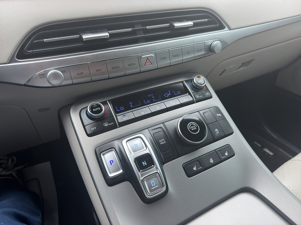 Used 2022 Hyundai Palisade SEL w/ 8P Bench Seat Package FWD image 21