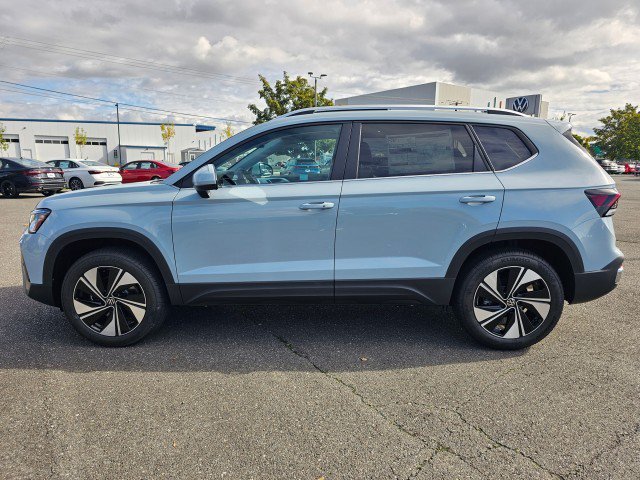 New 2027 Volkswagen Taos SE AWD/4WD image 6