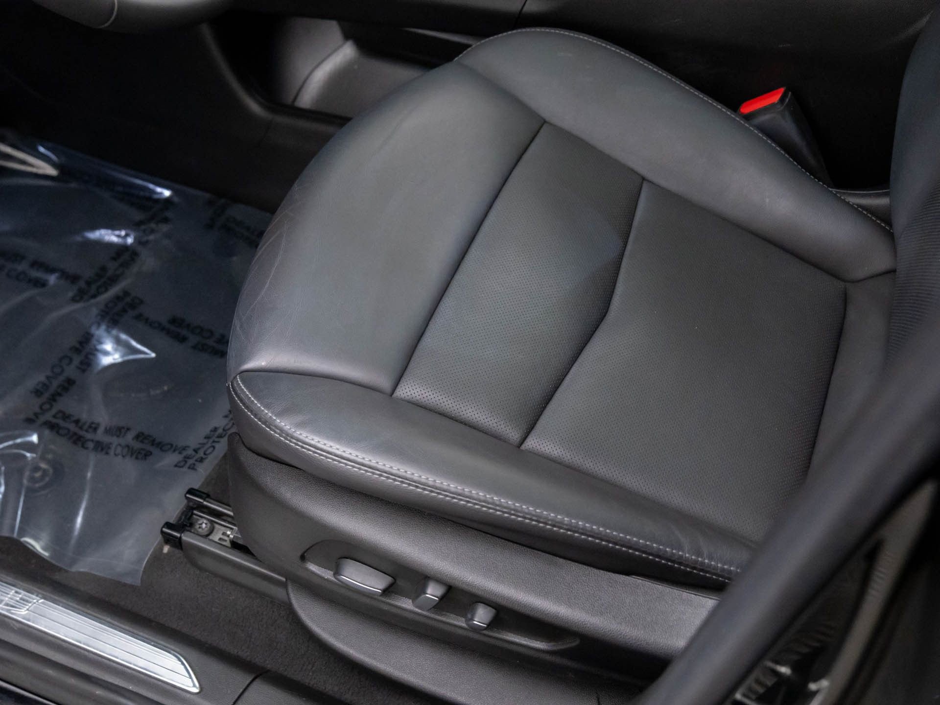 Used 2022 Cadillac XT5 Premium Luxury image 18