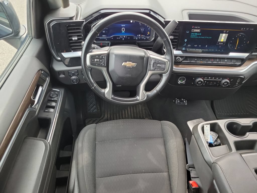 Used 2023 Chevrolet Silverado 1500 LT AWD/4WD image 14