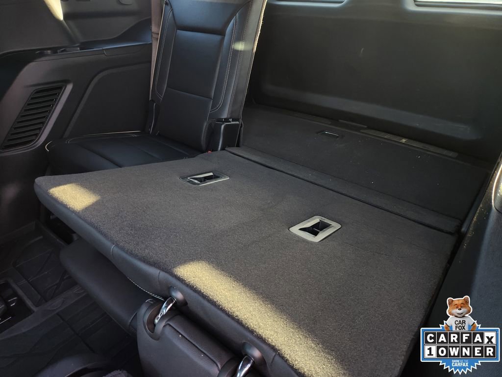 Used 2024 Chevrolet Tahoe Premier w/ Premium Package image 36