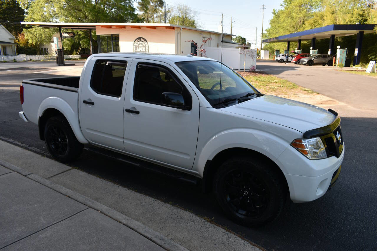 Used 2018 Nissan Frontier SV w/ Value Truck Package AWD/4WD image 38