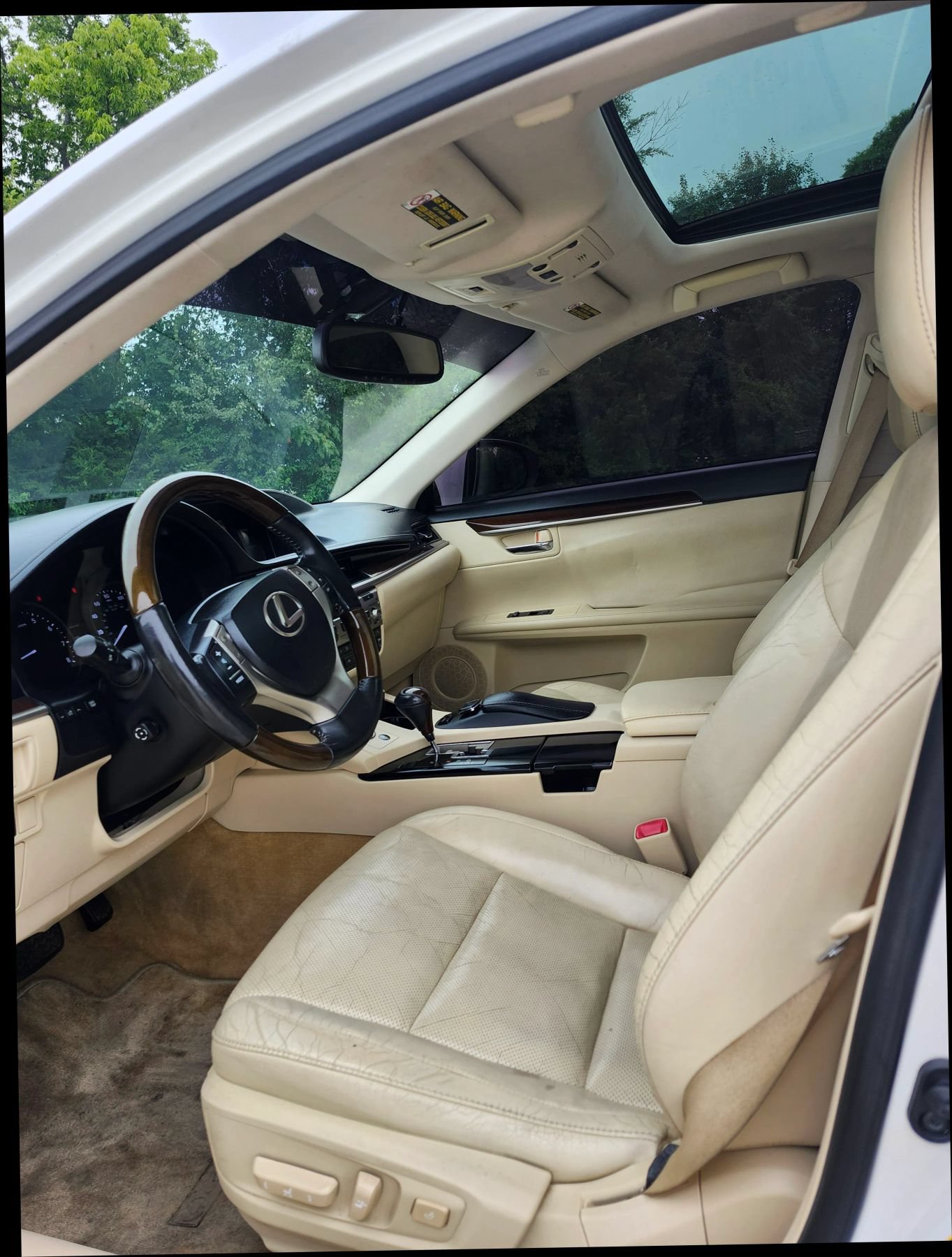 Used 2015 Lexus ES 350 w/ Luxury Package FWD image 10