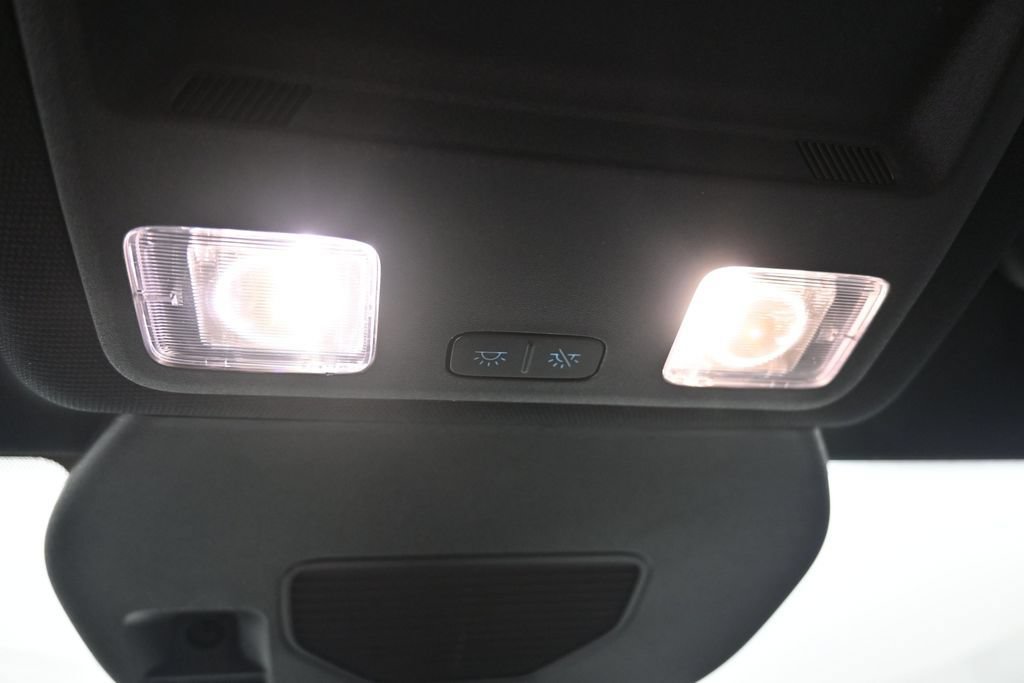 Used 2024 Ford Escape ST-Line w/ Tech Pack #1 AWD/4WD image 21