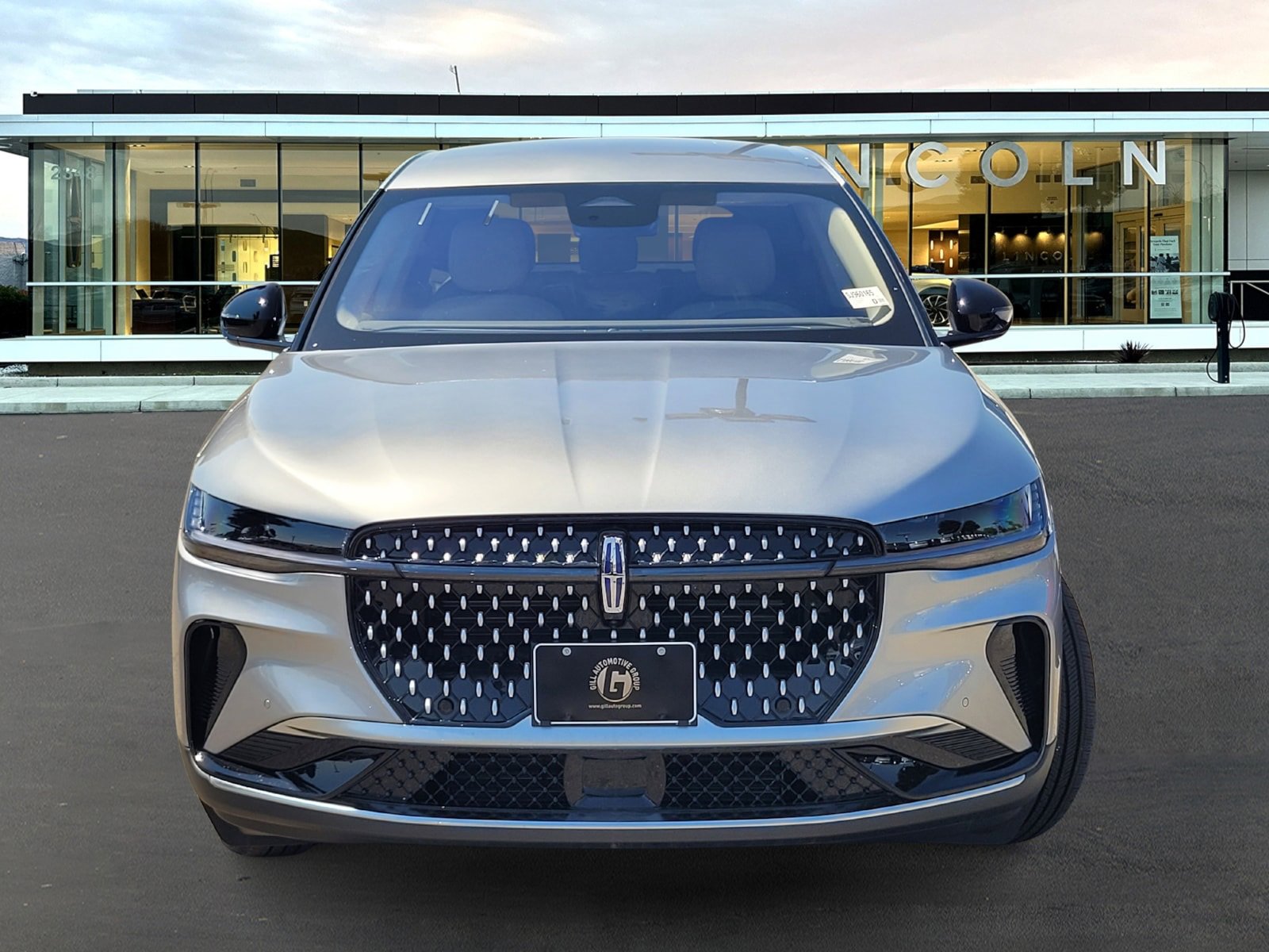 New 2025 Lincoln Nautilus Premier image 2