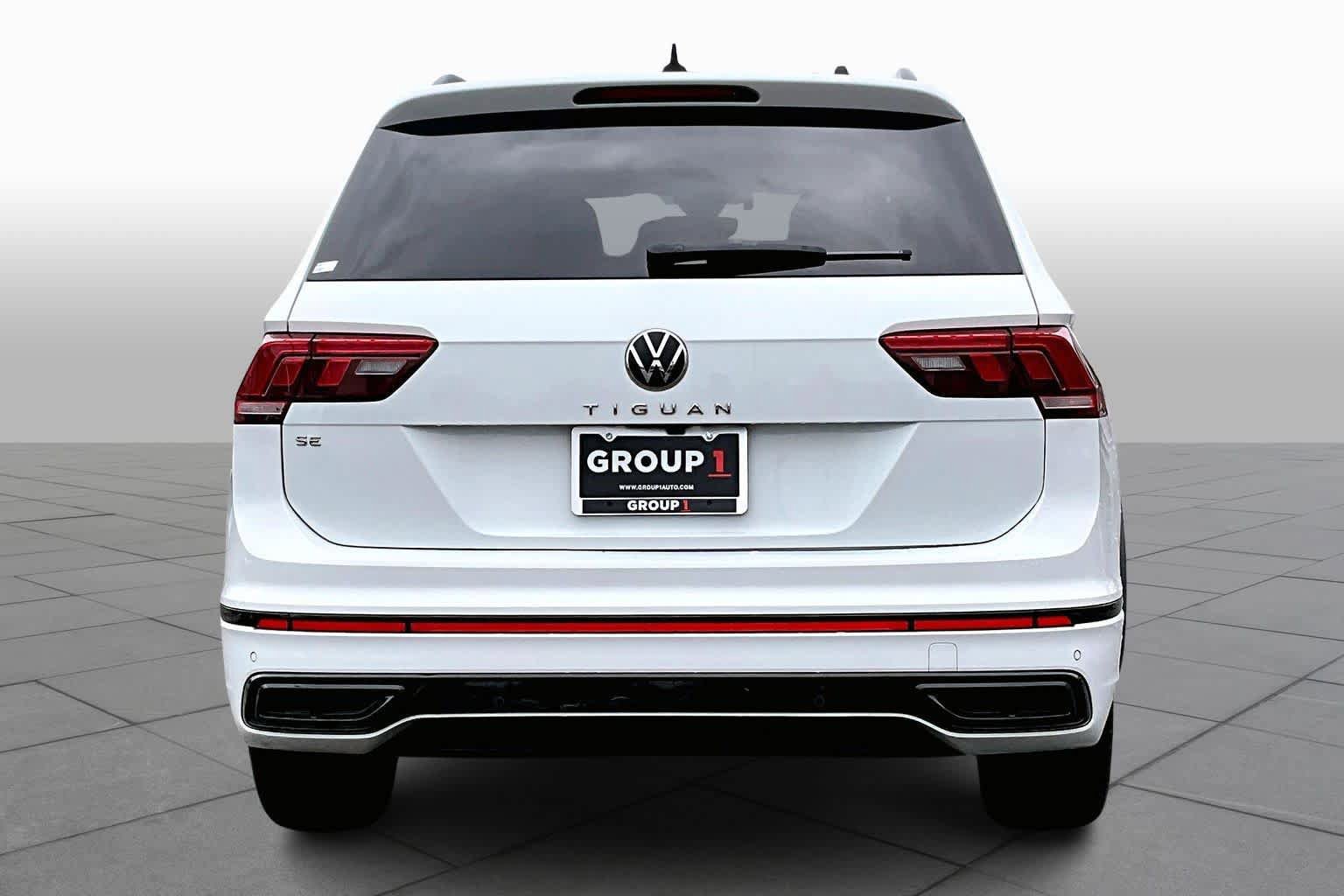 Used 2022 Volkswagen Tiguan SE R-Line FWD image 5