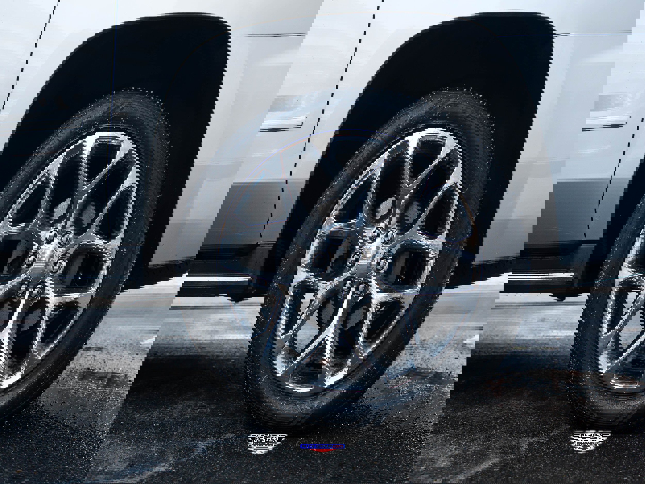 Used 2017 Chevrolet Suburban Premier image 12