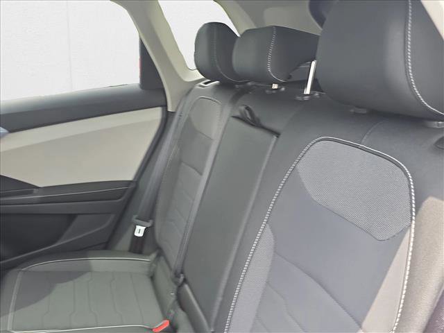 New 2025 Volkswagen Taos SE image 16
