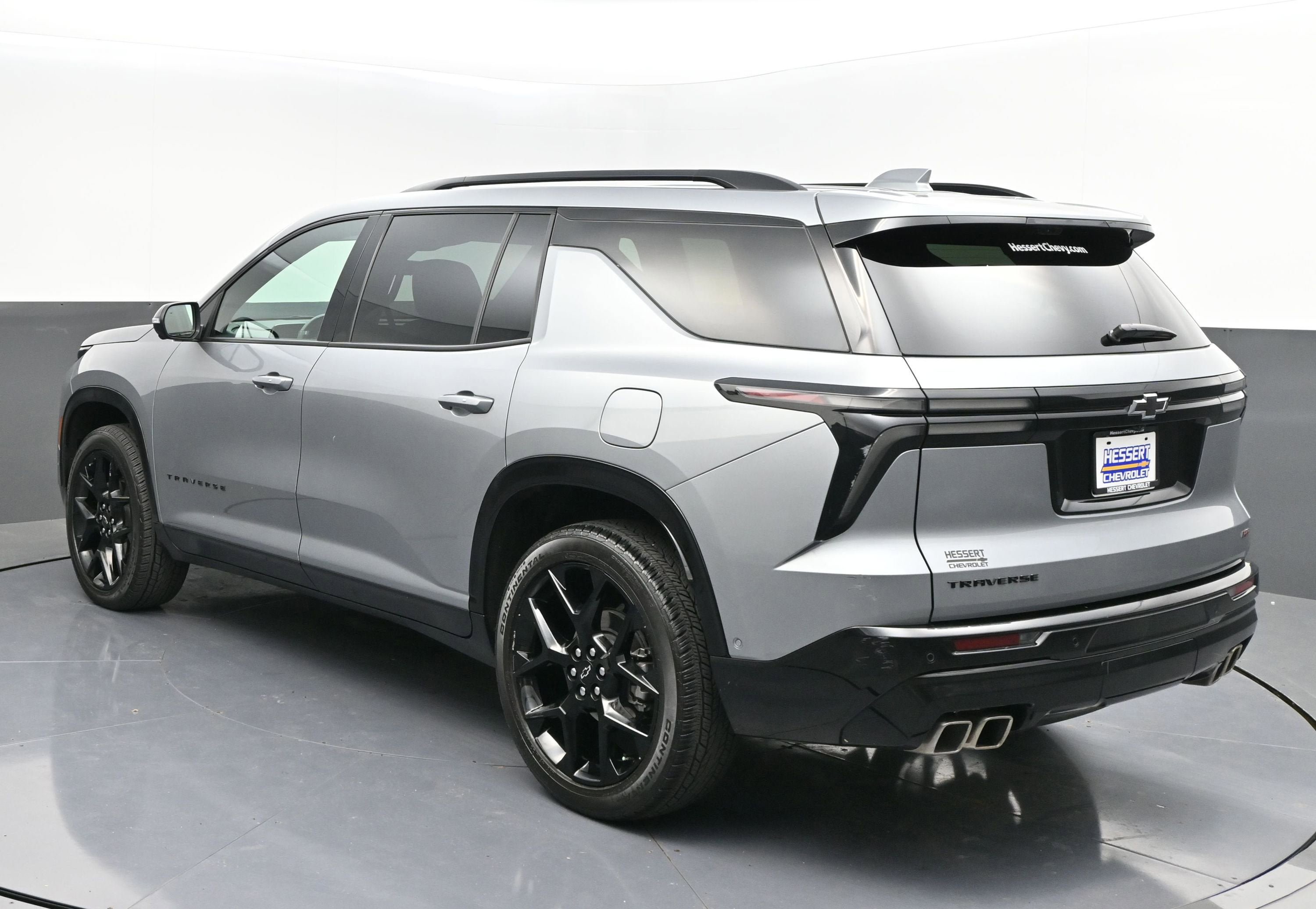Used 2024 Chevrolet Traverse RS FWD image 5