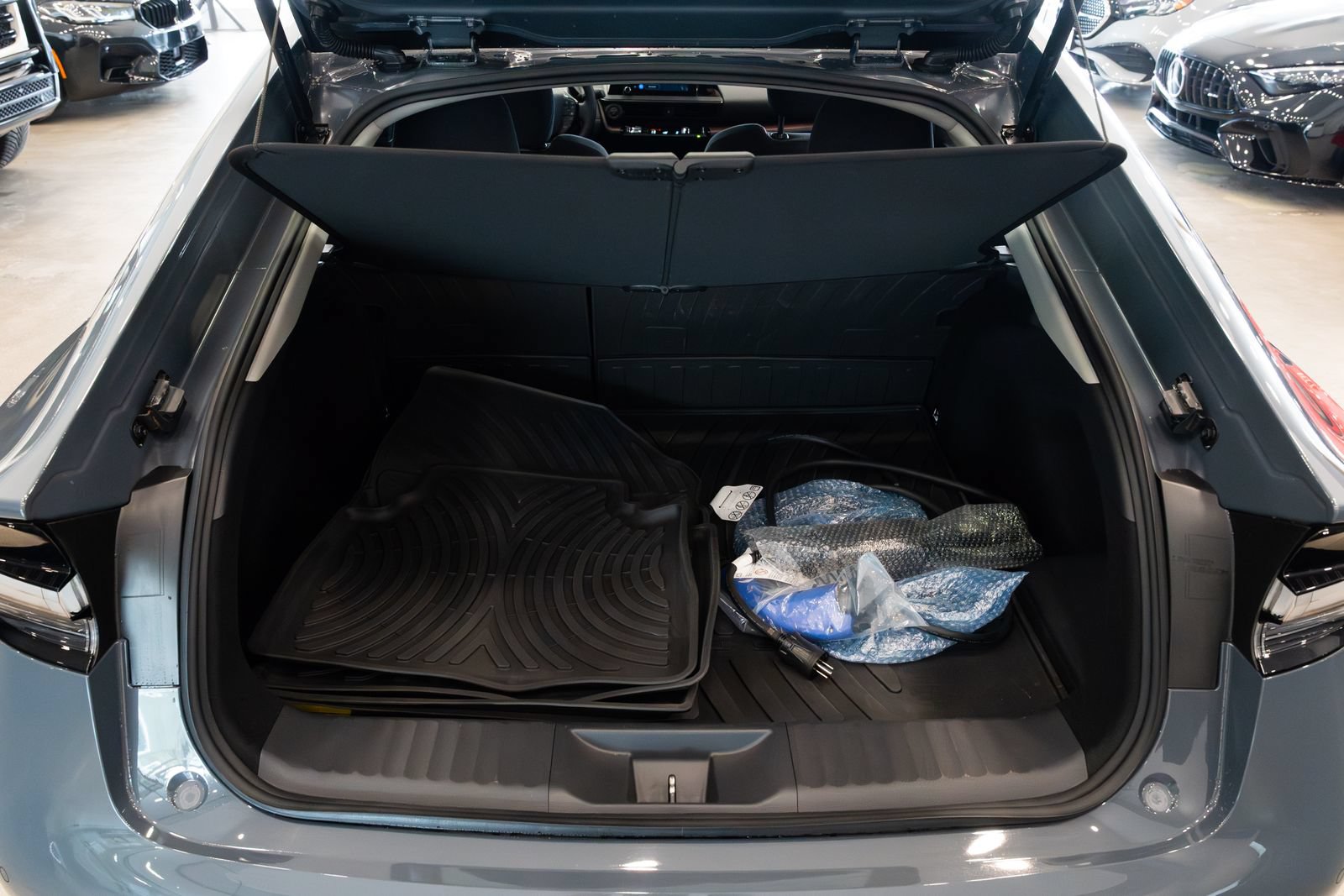 Used 2024 Toyota Prius Prime FWD image 8