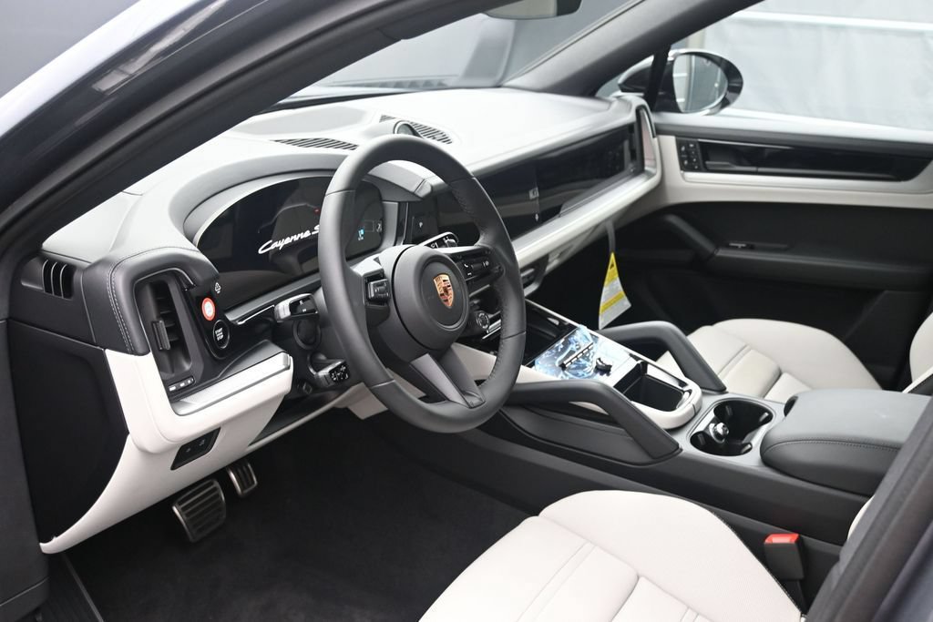 New 2026 Porsche Cayenne S AWD/4WD image 5