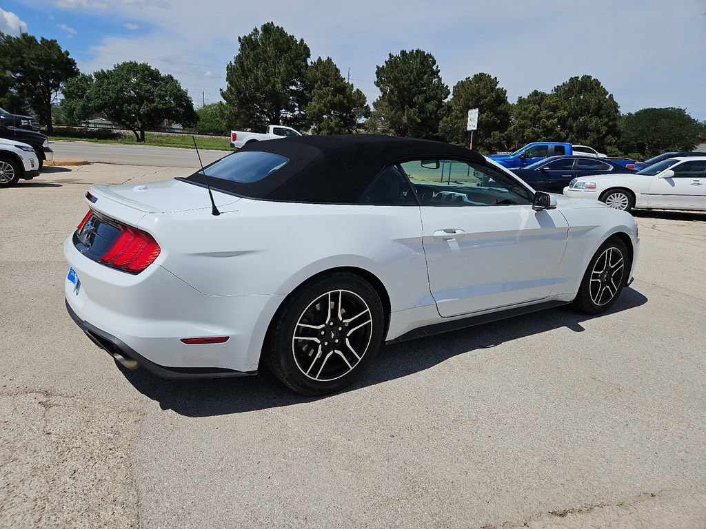 Used 2020 Ford Mustang Premium RWD image 11