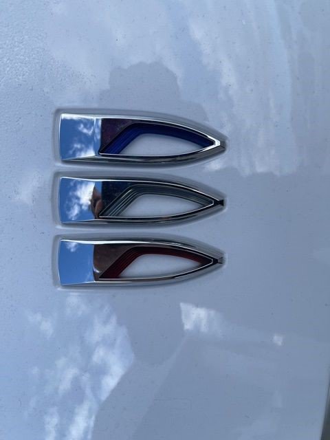 Certified 2025 Buick Envista Preferred w/ Advanced Safety Package FWD image 17