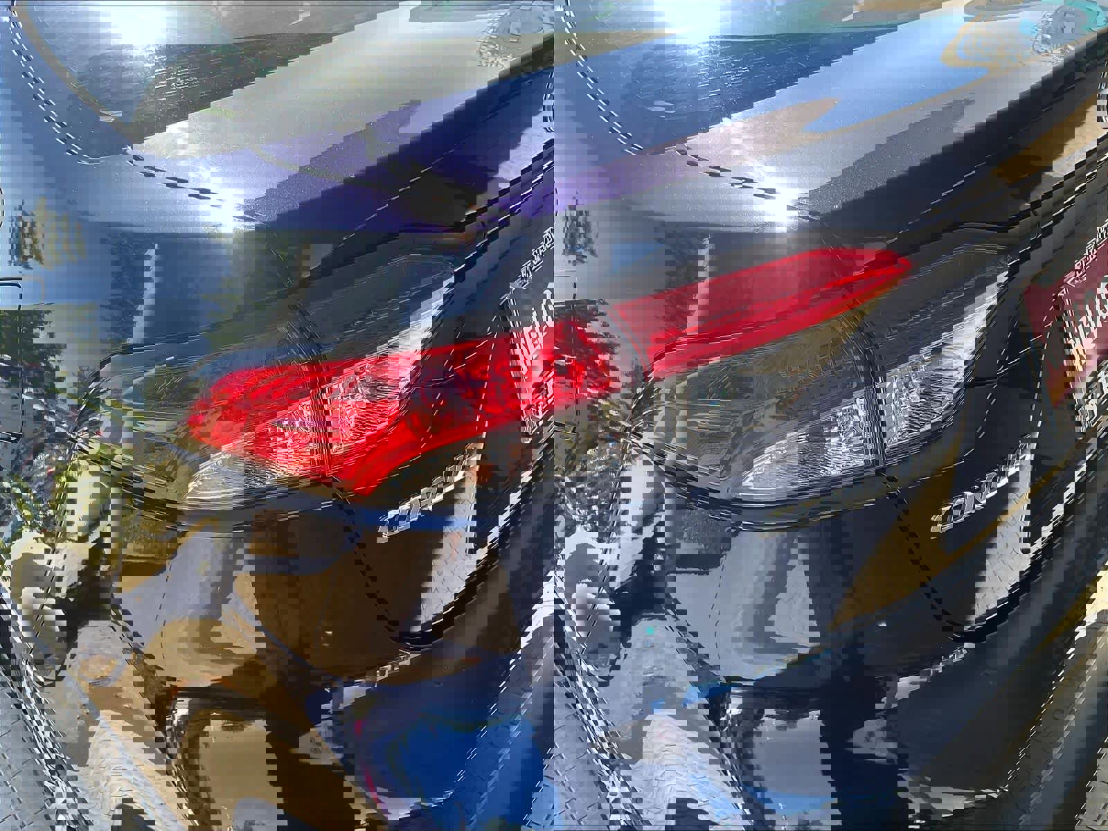 Used 2022 Toyota Corolla LE image 31