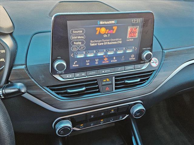 Used 2024 Nissan Altima 2.5 SV image 14