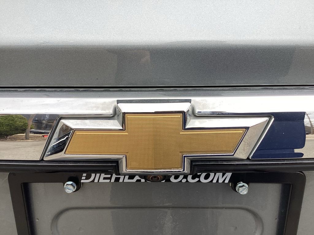 Used 2023 Chevrolet Traverse LT image 32