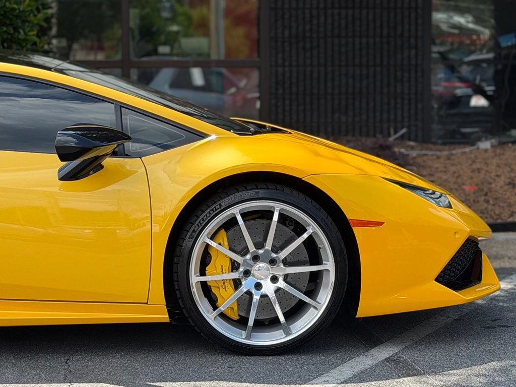 Used 2015 Lamborghini Huracan LP 610-4 AWD/4WD image 24