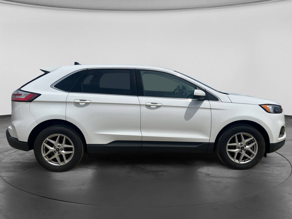 Used 2024 Ford Edge SEL AWD/4WD image 11