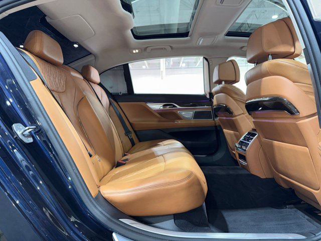 Used 2016 BMW 750i xDrive AWD/4WD image 62
