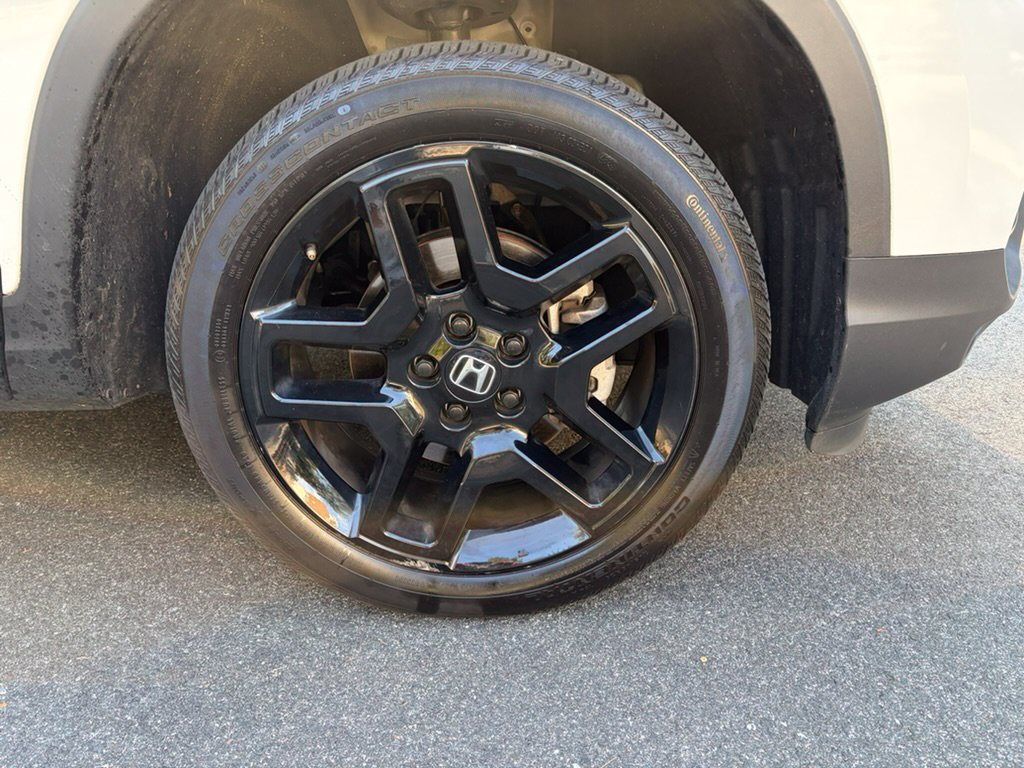 Used 2024 Honda Passport Black Edition image 12