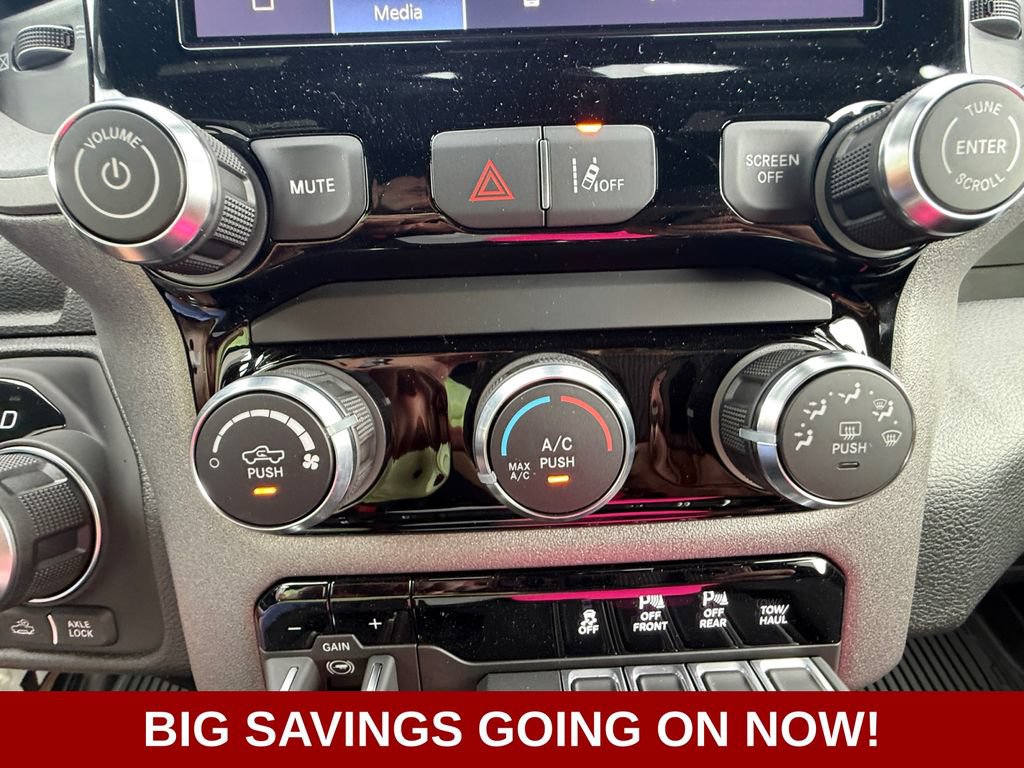 New 2026 RAM 1500 Warlock AWD/4WD image 28