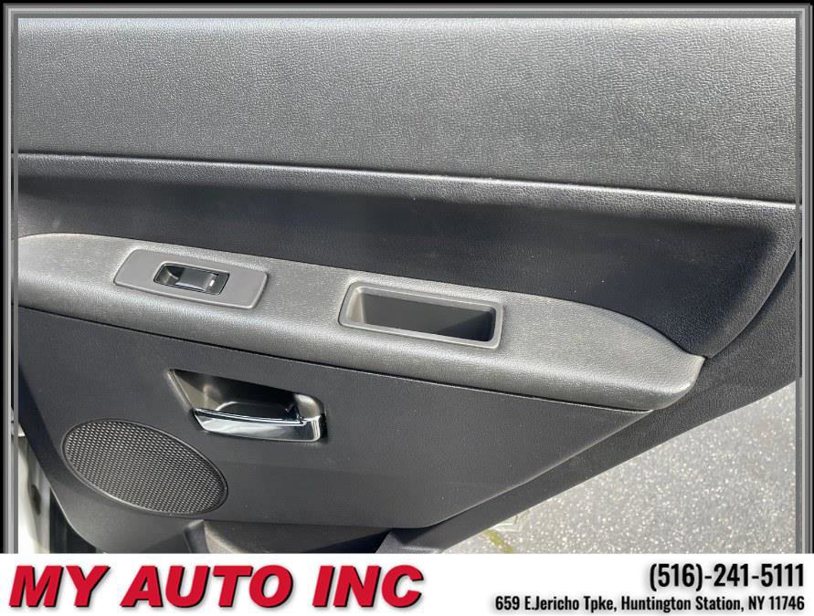 Used 2010 Jeep Grand Cherokee Laredo image 33