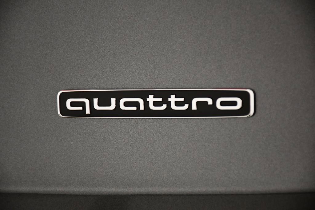 Used 2025 Audi Q3 2.0T Premium Plus w/ Premium Plus Package image 10