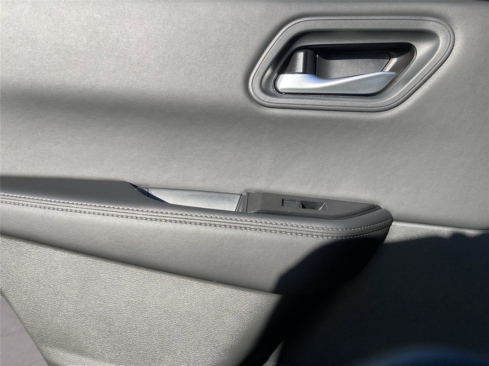 New 2026 Nissan Rogue SV image 30