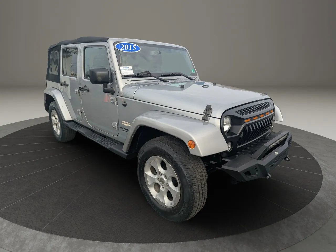 Used 2015 Jeep Wrangler Unlimited Sahara w/ Connectivity Group AWD/4WD image 5