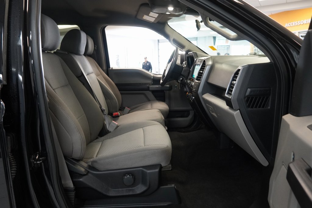 Used 2019 Ford F150 XLT w/ Trailer Tow Package image 32