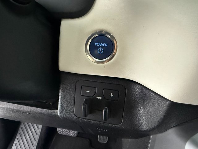 Used 2024 Toyota Sequoia Capstone image 11