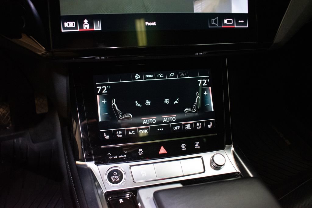 Used 2023 Audi e-tron Premium Plus w/ Premium Plus Package image 18
