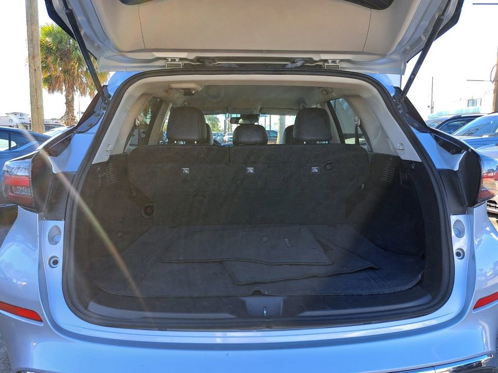 Used 2023 Nissan Murano SV image 23