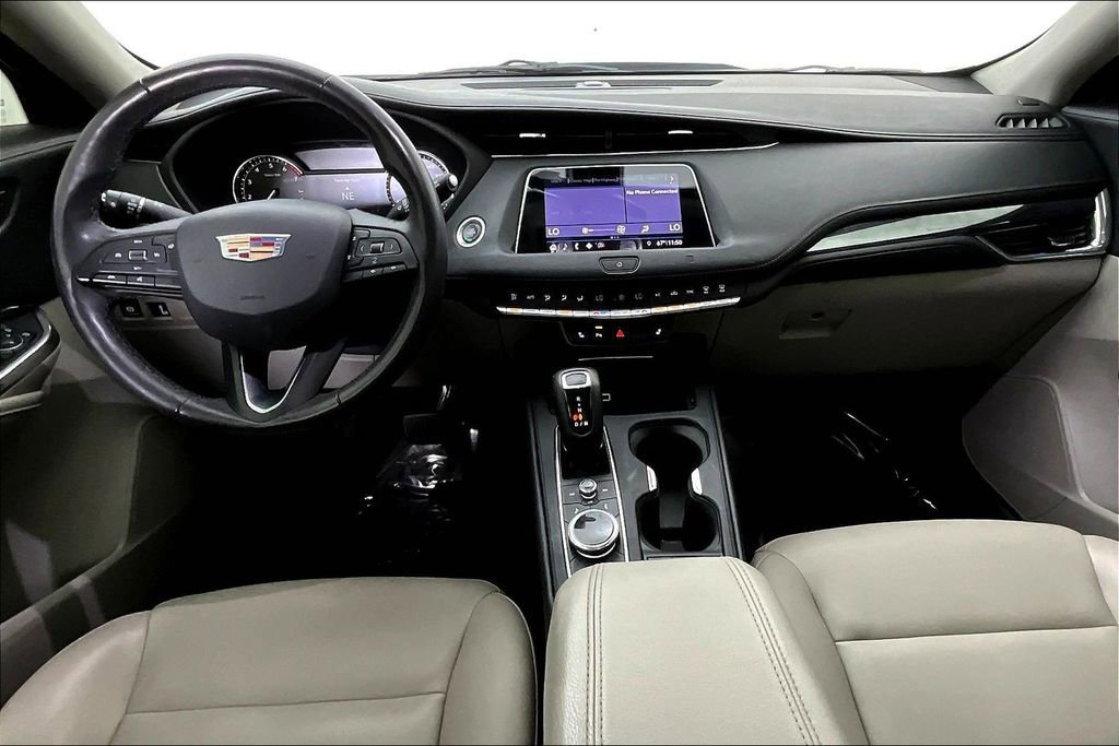 Used 2019 Cadillac XT4 Luxury w/ Cold Weather Package image 19