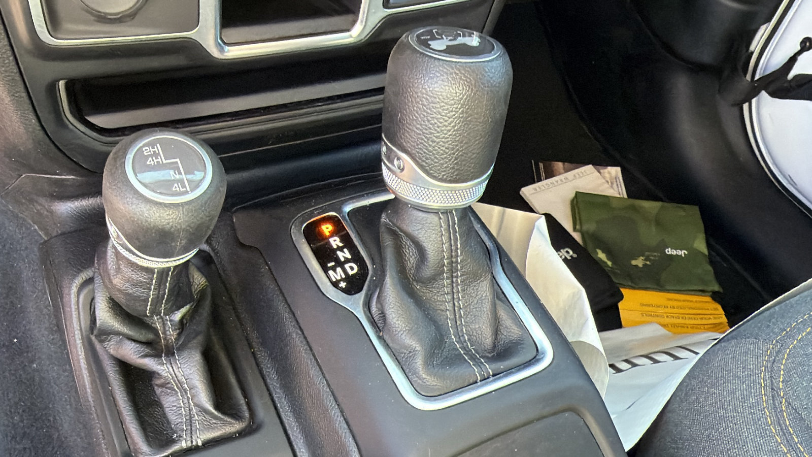 Used 2024 Jeep Wrangler Unlimited Sport AWD/4WD image 30