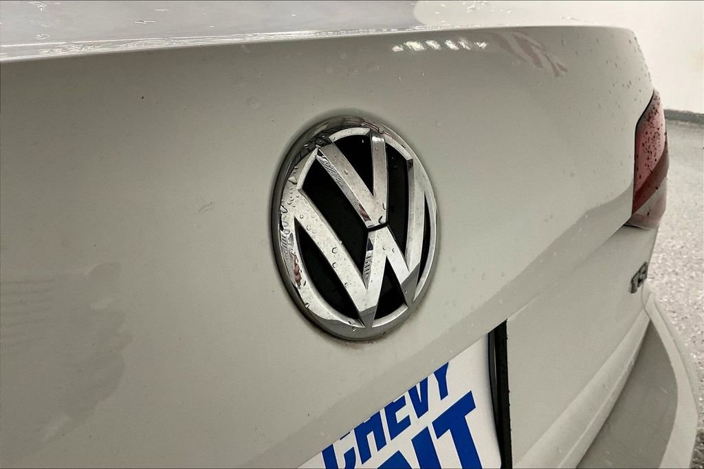 Used 2017 Volkswagen Jetta SE image 25