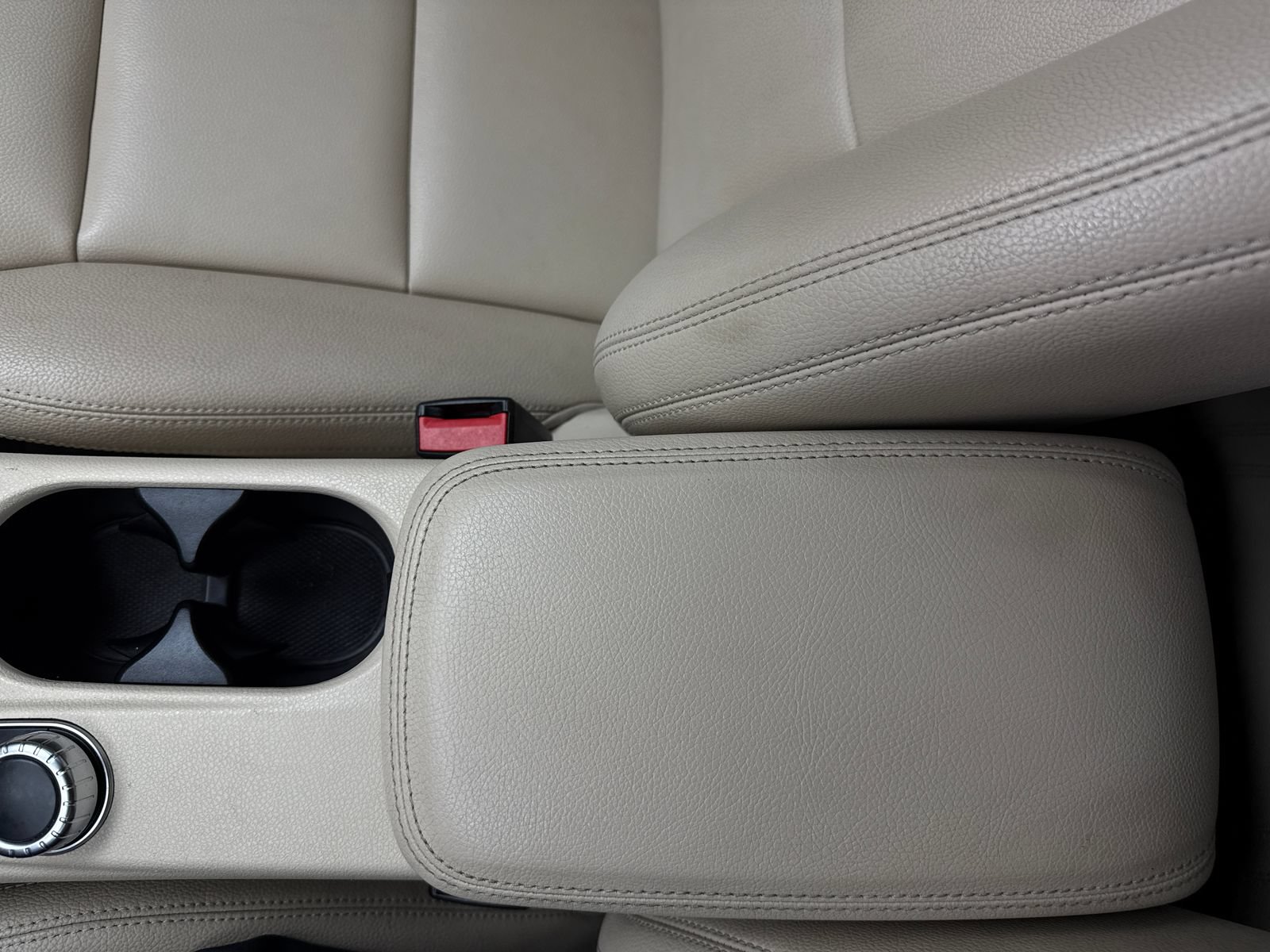 Used 2014 Mercedes-Benz CLA 250 image 29