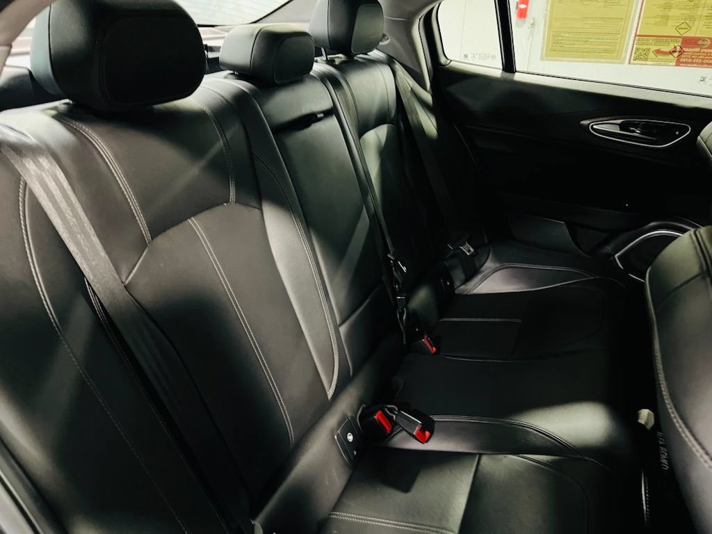 Used 2019 Alfa Romeo Giulia Ti RWD image 30