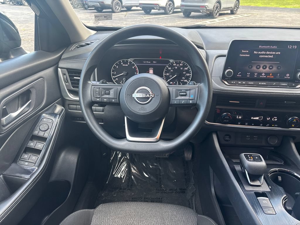 Used 2024 Nissan Rogue SV AWD/4WD image 21