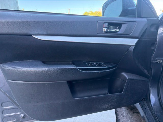 Used 2013 Subaru Outback 2.5i Premium w/ Popular Pkg 1B AWD/4WD image 12