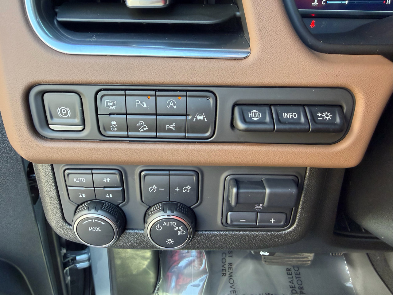 Used 2024 Chevrolet Tahoe High Country w/ Advanced Technology Package image 34