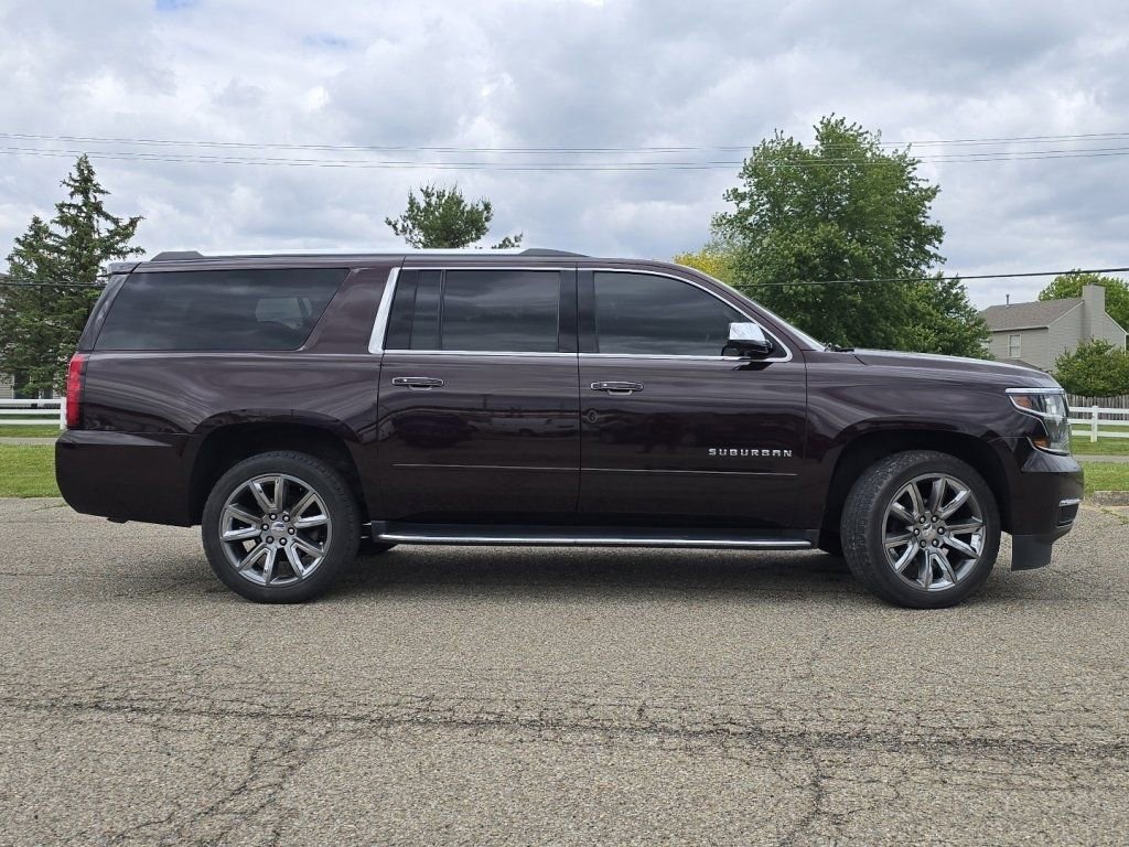 Used 2020 Chevrolet Suburban Premier AWD/4WD image 26