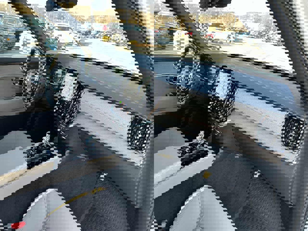 Used 2026 Volvo XC90 B5 Plus w/ Protection Package image 15