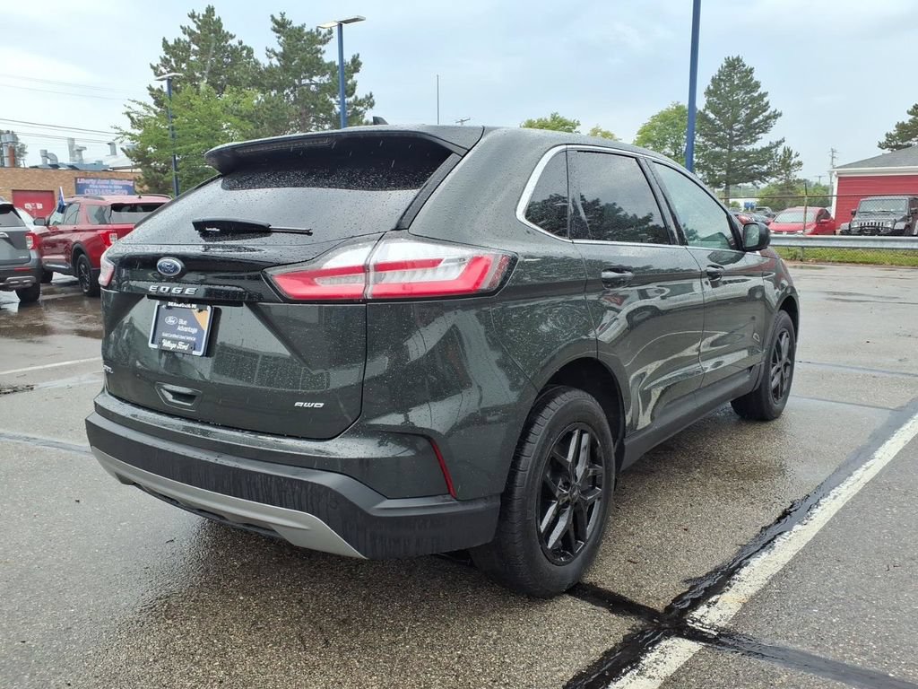 Used 2024 Ford Edge SEL w/ Convenience Package AWD/4WD image 6