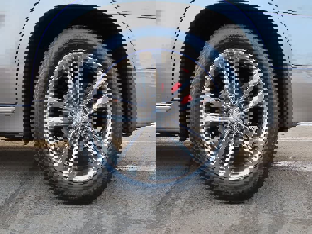 Used 2014 Kia Sorento SX w/ 3rd Row Package image 10