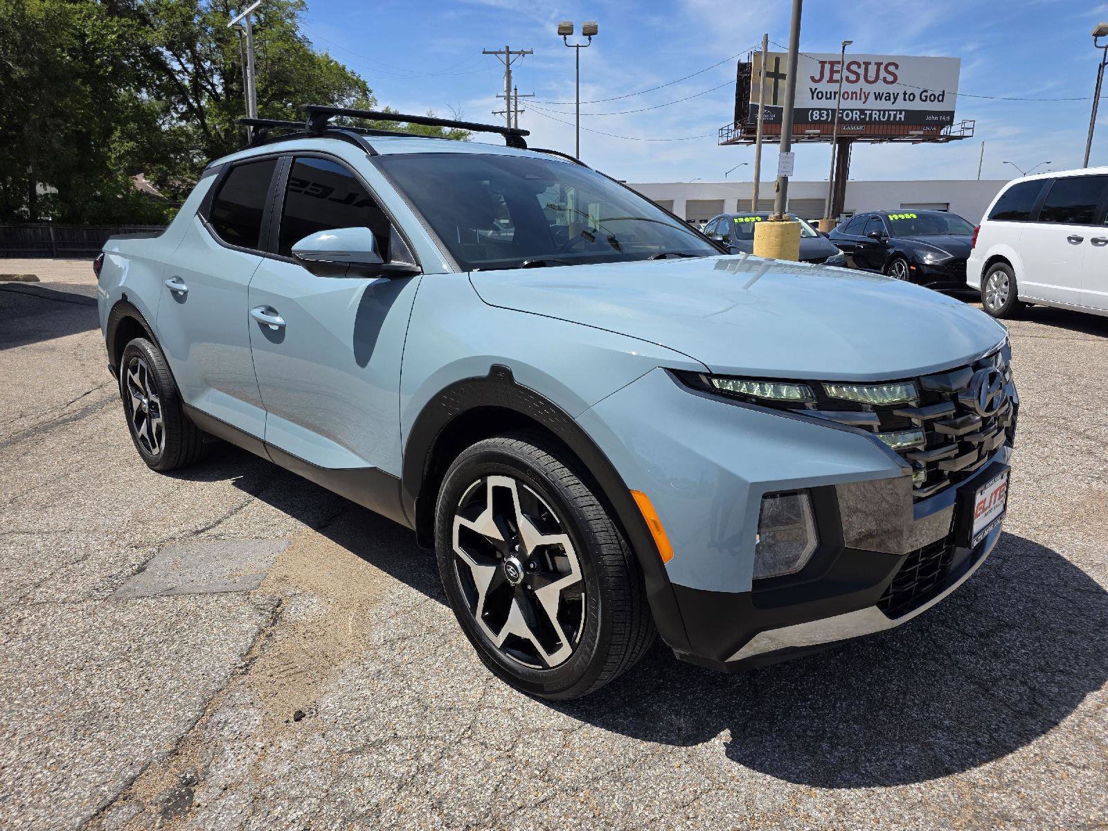 Used 2023 Hyundai Santa Cruz Limited image 4