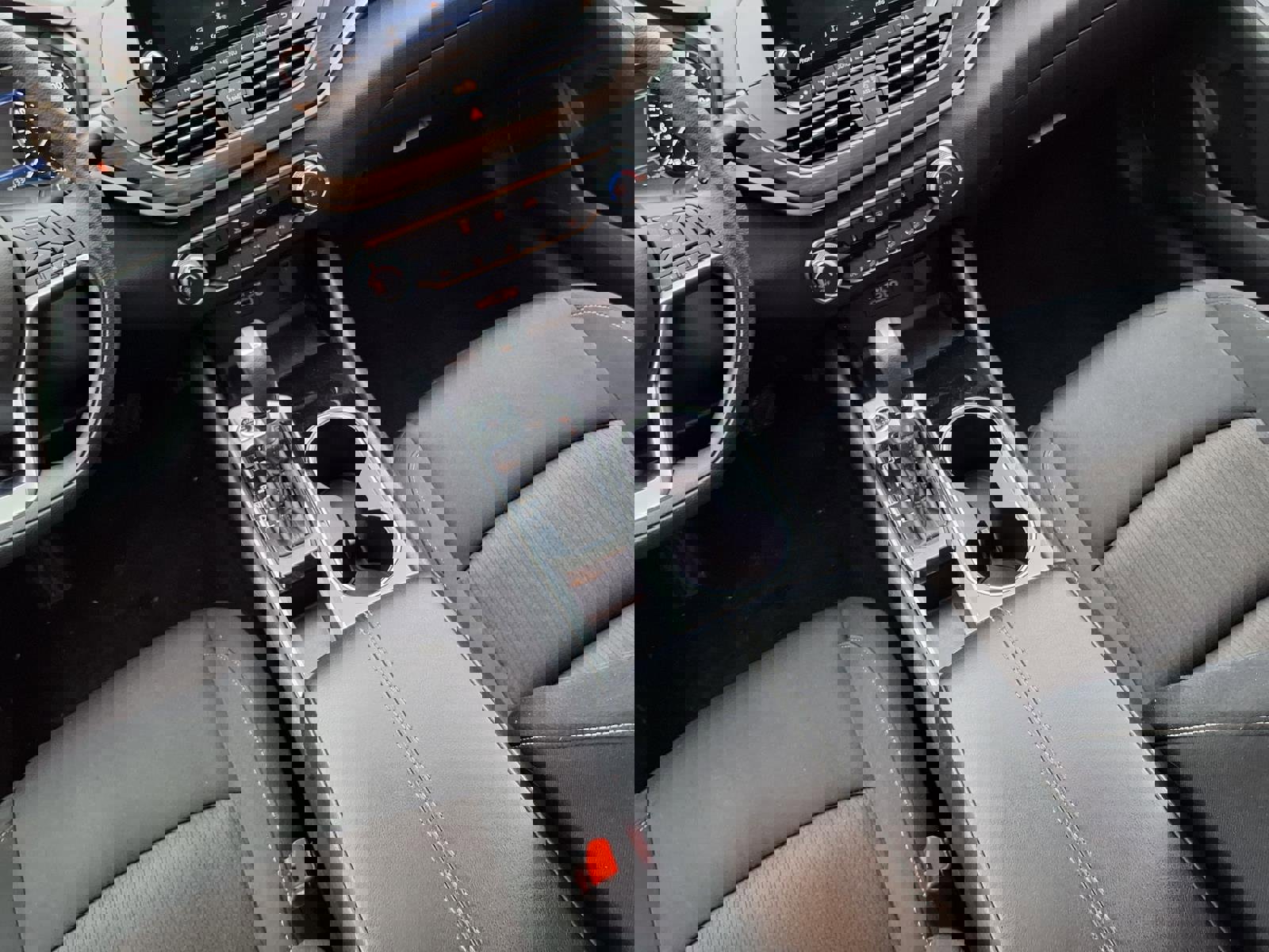 Used 2024 Nissan Altima 2.5 SV image 9